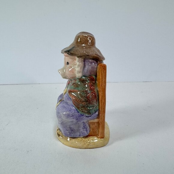 Royal Albert England Beatrix Potter "And This Little Pig Had None" Figurine 1992 - Picture 3 of 7